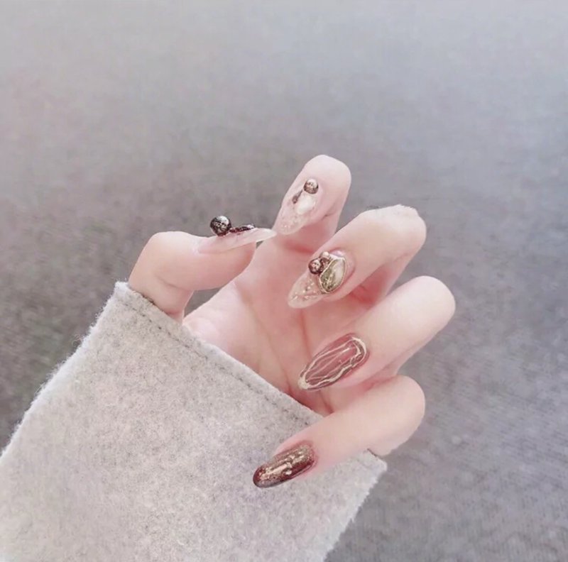涪城区美甲新趋势：妆点指尖美好